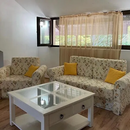 Holiday home дивият божур *