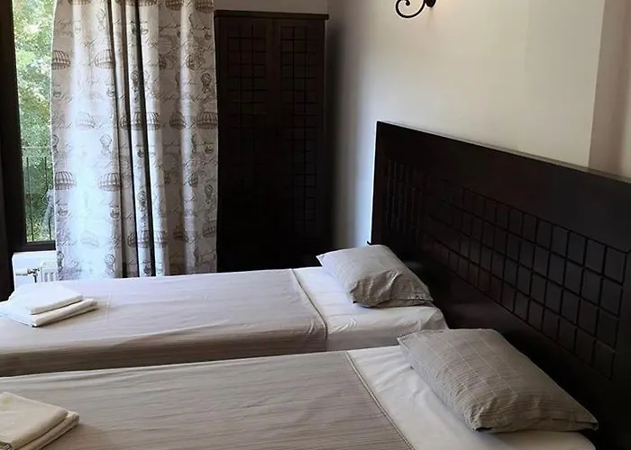 дивият божур